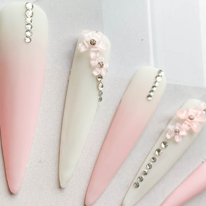 FC40  Peach pink white gradient