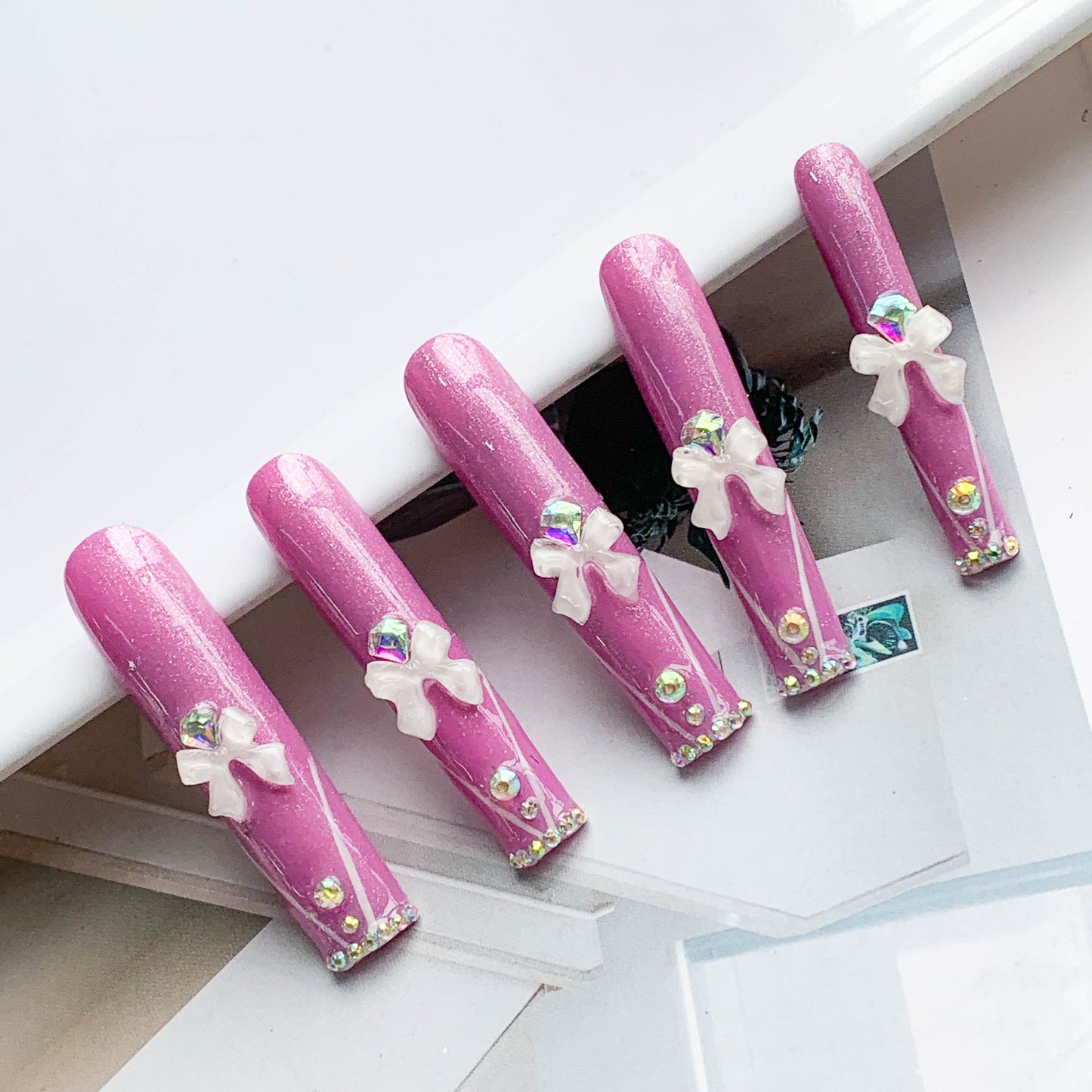 FC69 Pink glitter nails  Female favorite