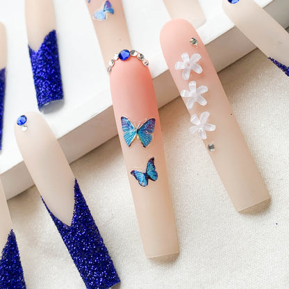 FC72 Blue geometric glitter nails