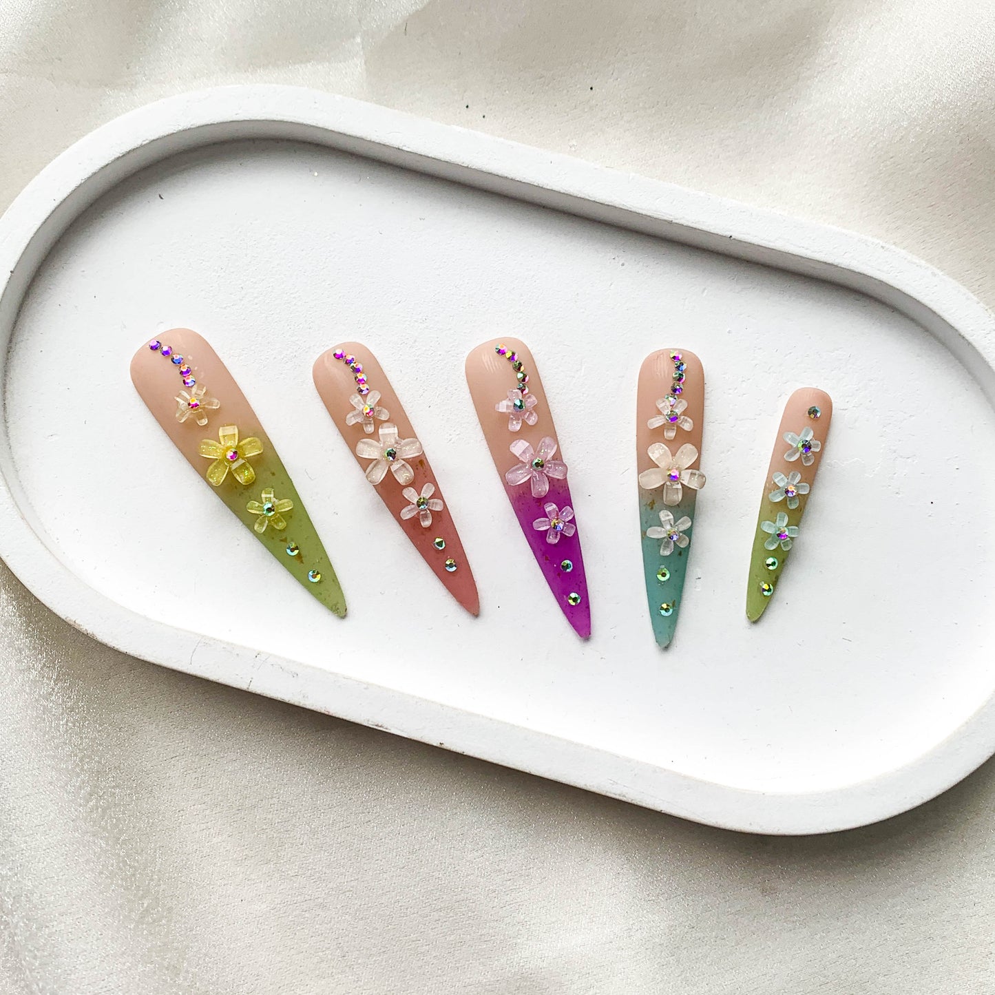 FC82 Colorful flower gradient