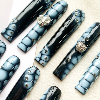 FC85 Super heavy black and blue diamonds
